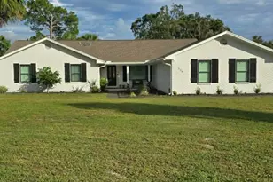 126 Queens Cir, Panama City, FL 32405 - Photo 1