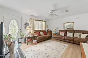 1561 Blue Creek Rd, Ponce de Leon, FL 32455 - Photo 4