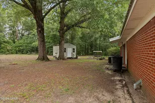 1561 Blue Creek Rd, Ponce de Leon, FL 32455 - Photo 22