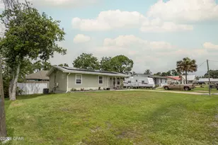 2318 Oakwood St, Panama City, FL 32408 - Photo 2