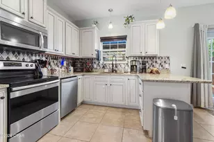 2428 Causeway Manor Ct, Panama City Beach, FL 32408 - Photo 8