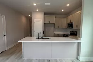 1211 Seafoam St, Panama City, FL 32404 - Photo 10