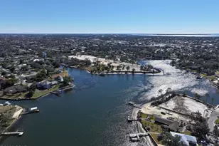 3121 Castleview Ln, Panama City, FL 32405 - Photo 4
