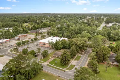 1240 South Boulevard, Chipley, FL 32428 - Photo 8