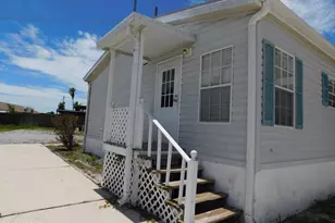 606 Malaga Pl, Panama City Beach, FL 32413 - Photo 4