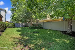 14317 Avon Farms Dr, Tampa, FL 33618 - Photo 60