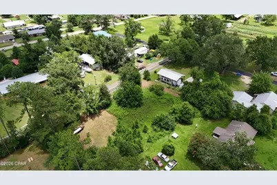 450 Henry Avenue, Wewahitchka, FL 32465 - Photo 6