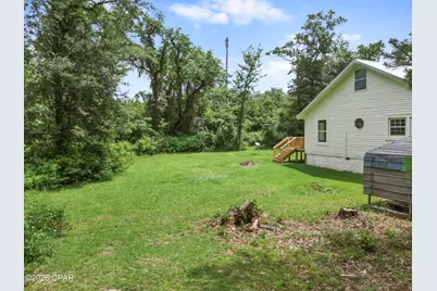 2197 Indiana Avenue, Grand Ridge, FL 32442 - Photo 8