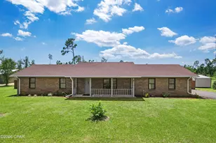 1711 E Callaway Dr, Panama City, FL 32404 - Photo 1