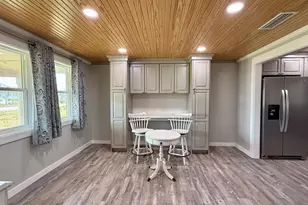 1411 Monument Ave, Port Saint Joe, FL 32456 - Photo 6