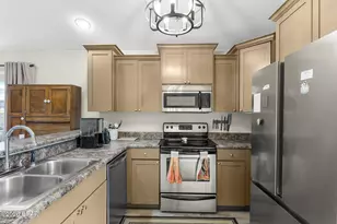 2624 Avondale Ct, Panama City, FL 32404 - Photo 10
