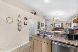 2624 Avondale Ct, Panama City, FL 32404 - Photo 12