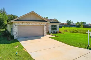 300 Hugh Thomas Dr, Panama City, FL 32404 - Photo 4