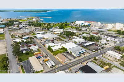 215 W 6th Street, Panama City, FL 32401 - Photo 46