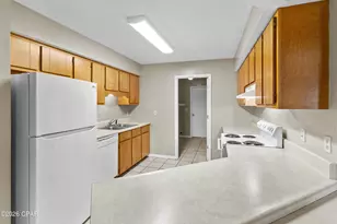 230 Collinfurst Square, Panama City, FL 32404 - Photo 4