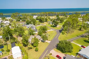 302 Dupont Dr, Port Saint Joe, FL 32456 - Photo 32