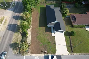 4126 Russell Ln, Panama City, FL 32404 - Photo 2