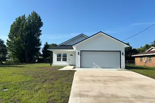 4126 Russell Ln, Panama City, FL 32404 - Photo 1