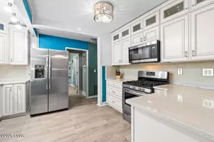 605 10th St, Port Saint Joe, FL 32456 - Photo 32