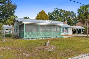 605 10th St, Port Saint Joe, FL 32456 - Photo 78
