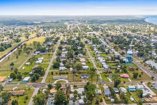 605 10th St, Port Saint Joe, FL 32456 - Photo 82