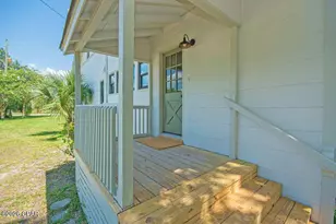 204 New York Ave, Lynn Haven, FL 32444 - Photo 6
