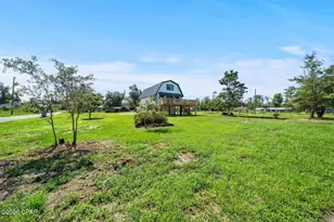 8924 Seminole St, Youngstown, FL 32466 - Photo 38