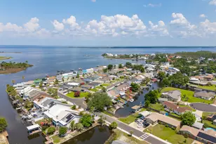 1365 Capri Dr, Panama City, FL 32405 - Photo 2