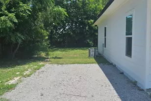 3104 W 20th Ct, Panama City, FL 32405 - Photo 2