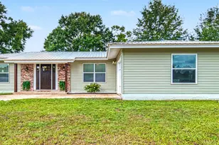 1807 Ulmer Ln, Chipley, FL 32428 - Photo 1