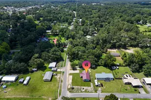 907 N Rangeline St, Bonifay, FL 32425 - Photo 6