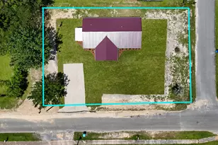 907 N Rangeline St, Bonifay, FL 32425 - Photo 1