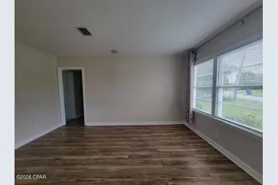 1010 E 2nd Place, Panama City, FL 32401 - Photo 6