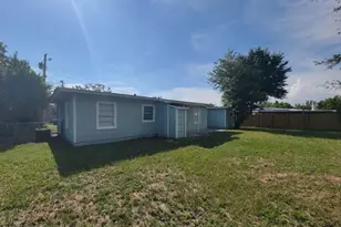 1010 E 2nd Pl, Panama City, FL 32401 - Photo 32