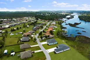 285 Hugh Thomas Dr, Panama City, FL 32404 - Photo 32