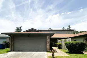 1060 W 11th Ct, Panama City, FL 32401 - Photo 1