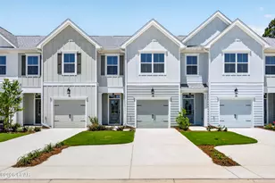 327 Cyan Ln, Panama City Beach, FL 32407 - Photo 2