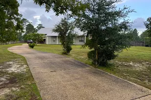419 Spikes Rd, Southport, FL 32409 - Photo 2