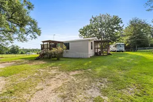 2471 Barefield Ln, Bonifay, FL 32425 - Photo 2