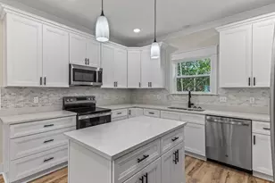 1693 St George's Ct, Eastpoint, FL 32328 - Photo 10