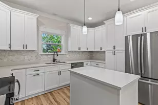 1693 St George's Ct, Eastpoint, FL 32328 - Photo 8