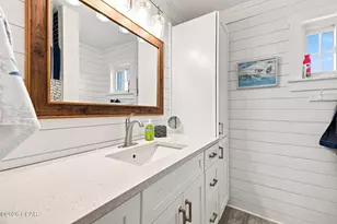 2100 W Beach Dr, Panama City, FL 32401 - Photo 16