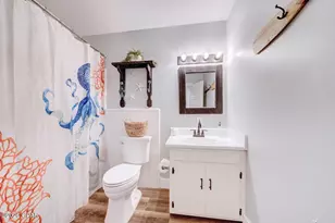 2100 W Beach Dr, Panama City, FL 32401 - Photo 22