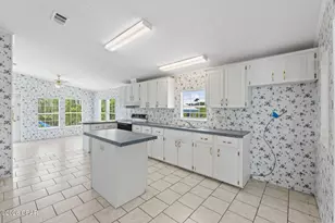 1227 S Katherine Ave, Panama City, FL 32404 - Photo 8