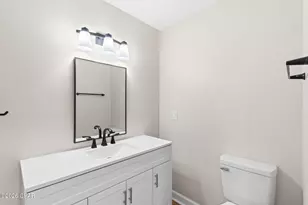 1025 Edison Ave, Alford, FL 32420 - Photo 26