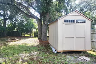 1610 Lake Ave, Panama City, FL 32401 - Photo 8