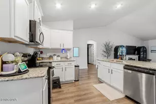 3820 Redbud Wy, Panama City, FL 32404 - Photo 12