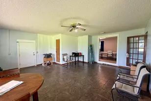 3879 Old Cottondale Rd, Marianna, FL 32448 - Photo 4