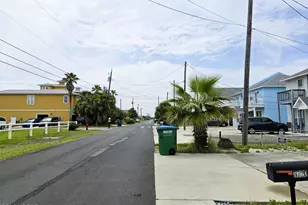 5720 Beach Dr, Panama City, FL 32408 - Photo 2