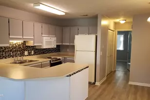 817 Premier Dr, Panama City, FL 32401 - Photo 2